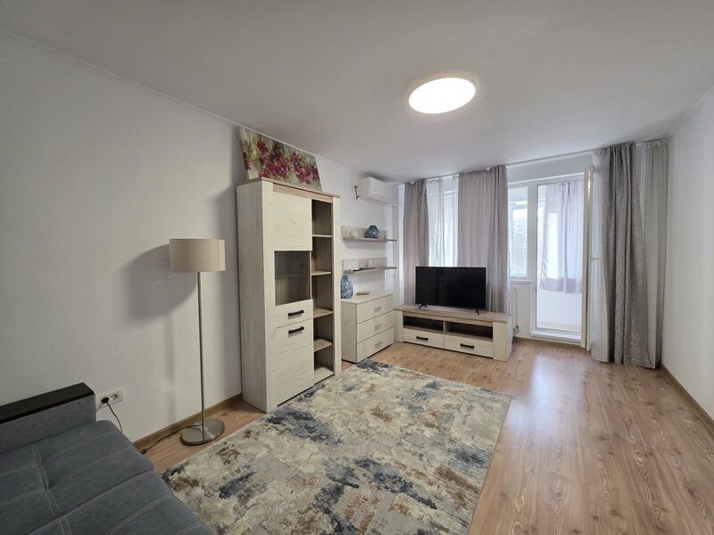 Piata Trapezului/ 1 minut metrou