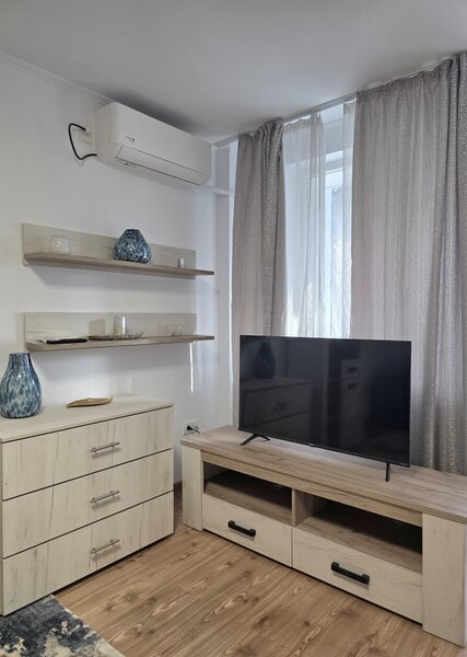 Piata Trapezului/ 1 minut metrou